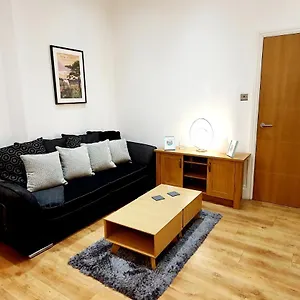 superb-2-beds-2-baths-new-apartment-w-gardenpatio.bournemouth-hotels.org/